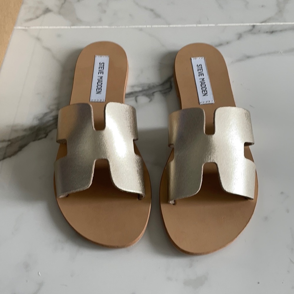 Brand New Steve Madden Greece Gold